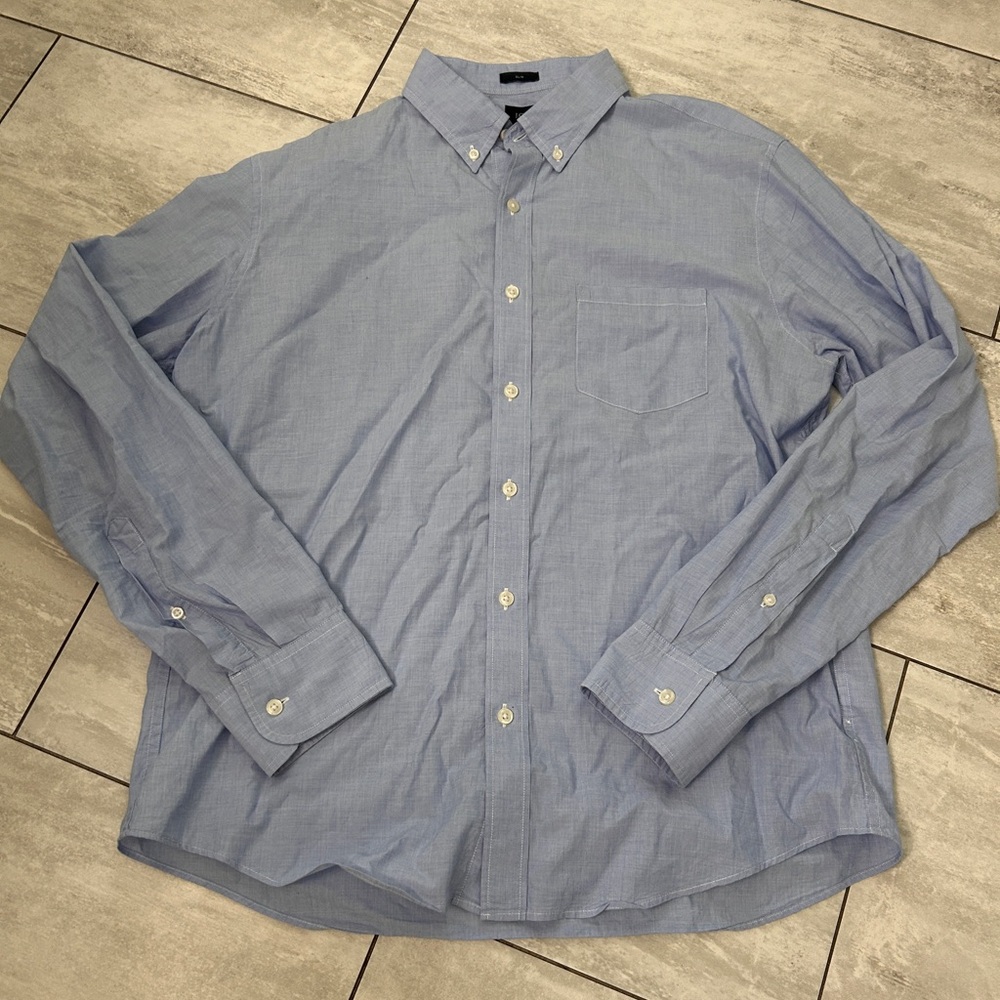 J crew men button down shirt size Large blue. Great condition no stains no rips